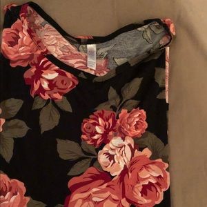 LulaRoe Perfect T